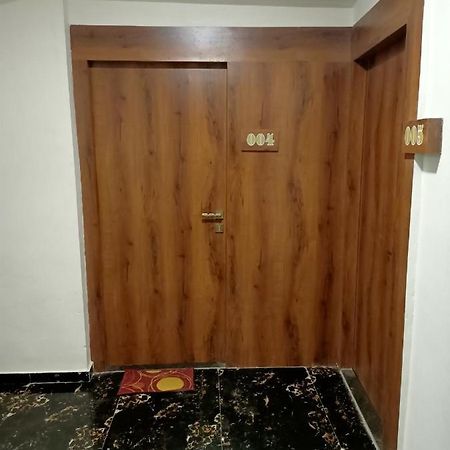 Hotel Riviera Residency Thane Zewnętrze zdjęcie