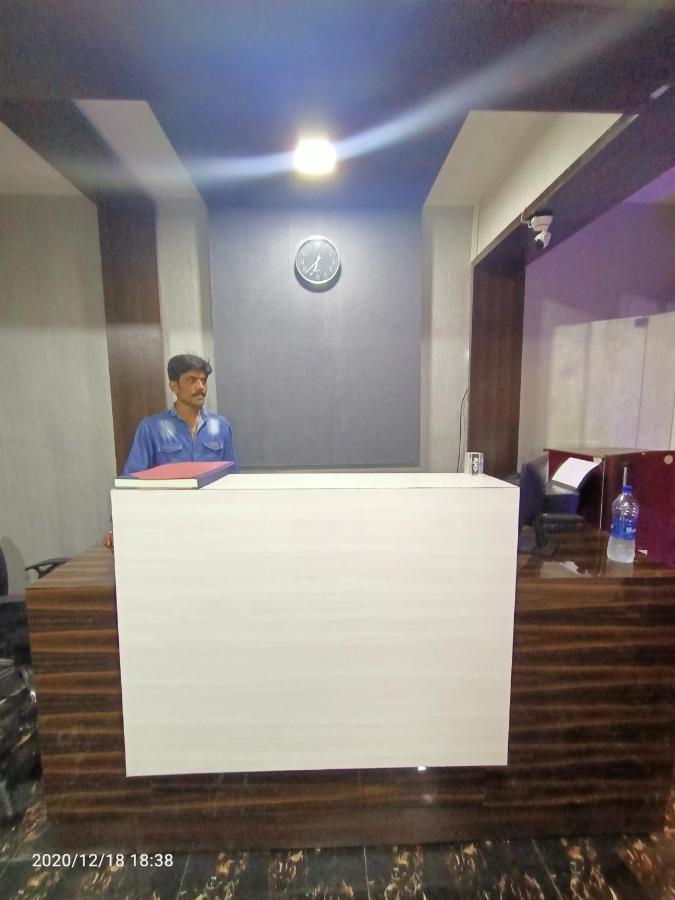Hotel Riviera Residency Thane Zewnętrze zdjęcie