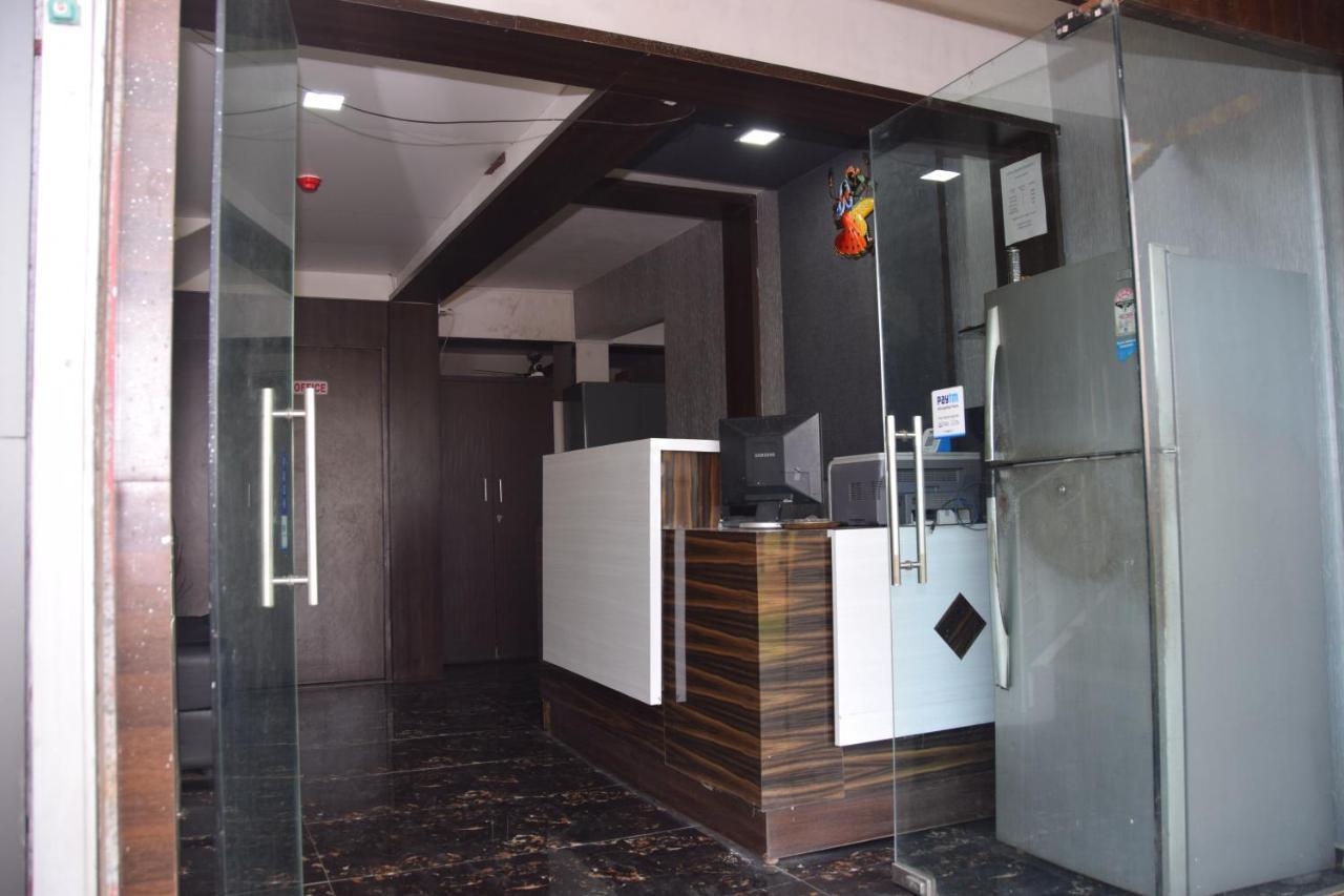 Hotel Riviera Residency Thane Zewnętrze zdjęcie