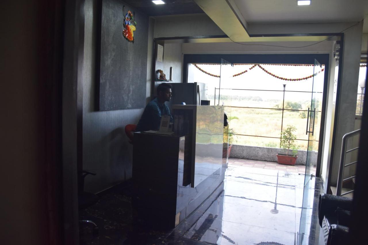 Hotel Riviera Residency Thane Zewnętrze zdjęcie